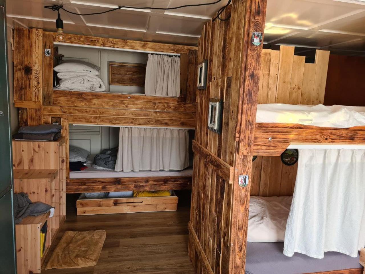 Backpacker Baeren Apartman Urnäsch Szoba fotó